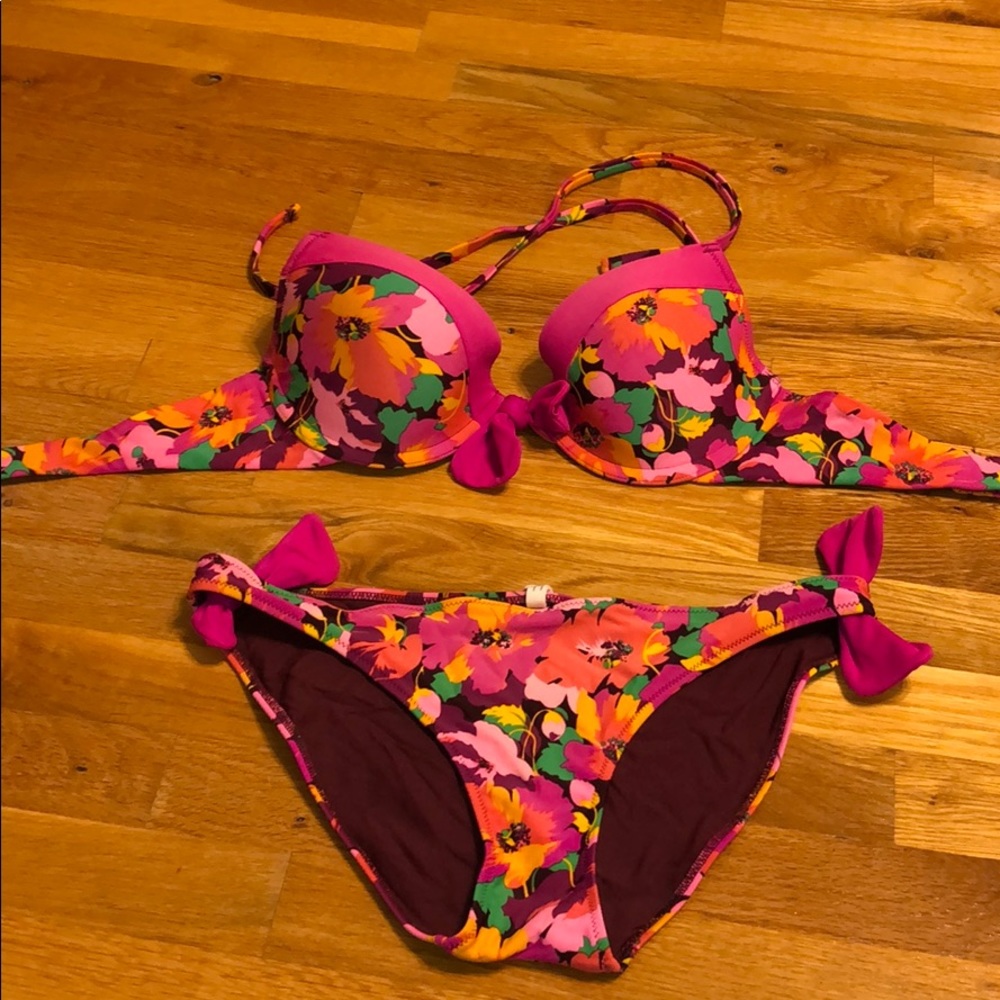 Two piece floral bikini bathing suit
